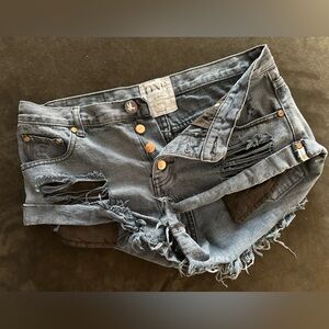 One teaspoon distressed denim shorts, light grey.